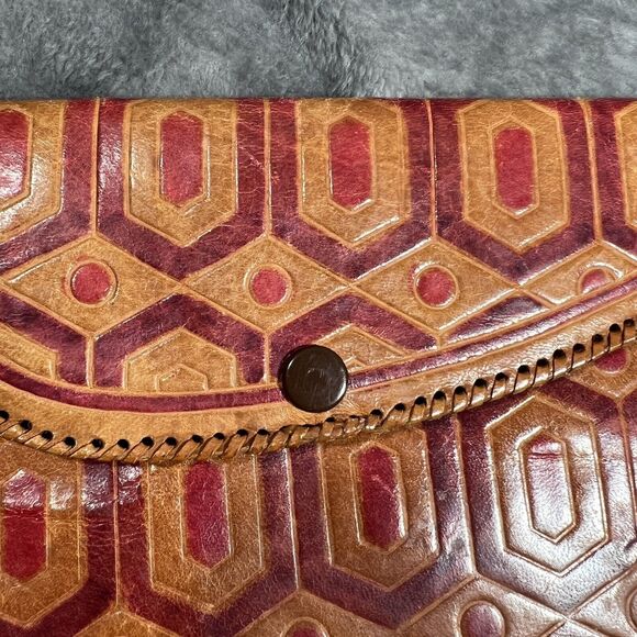 Vtg Tooled Leather boho hippie geometric Embossed Clutch Wallet Purse Handmade - Picture 7 of 7